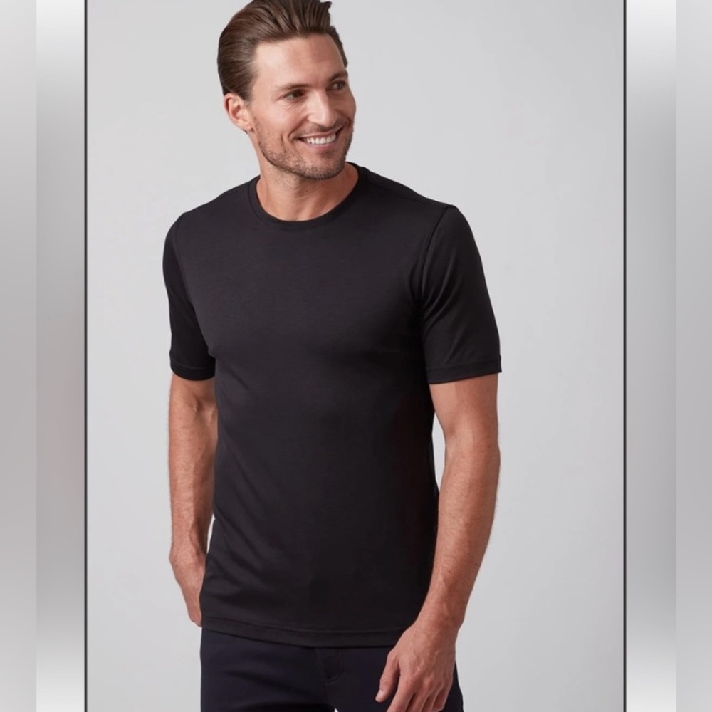Raffi lafayette short sleeve crew in Black Size Small